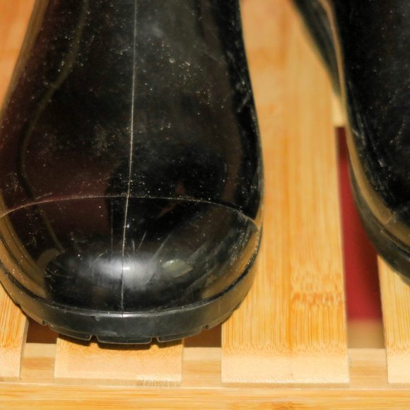 UGG Women's Shaye Rain Boot - Picture 4 of 5